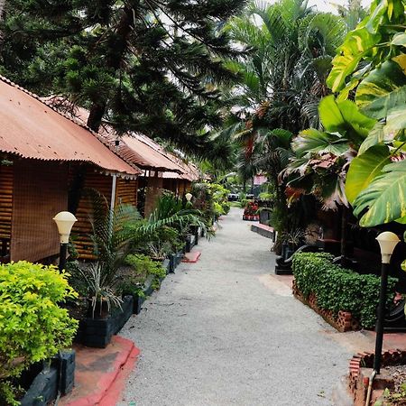 Kerala Bamboo House Hotel Varkala Zewnętrze zdjęcie
