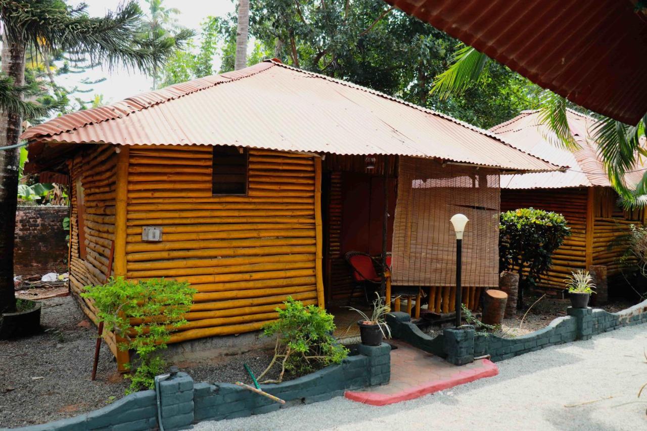 Kerala Bamboo House Hotel Varkala Zewnętrze zdjęcie